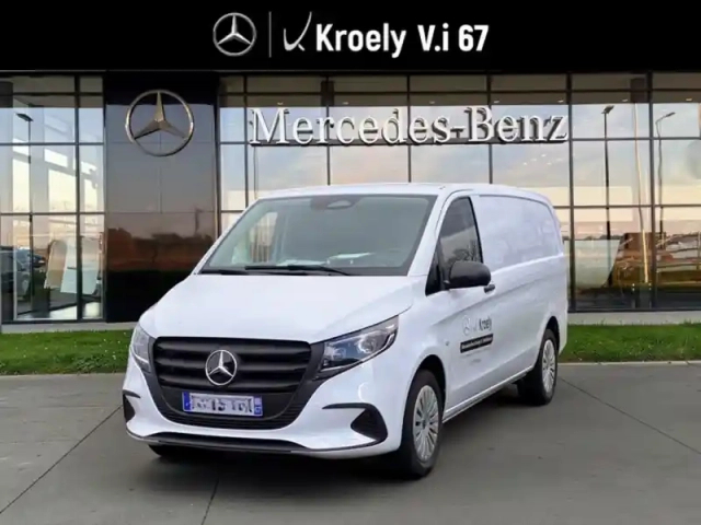Mercedes Vito 114 cdi fourgon long 136ch bva — photo 33