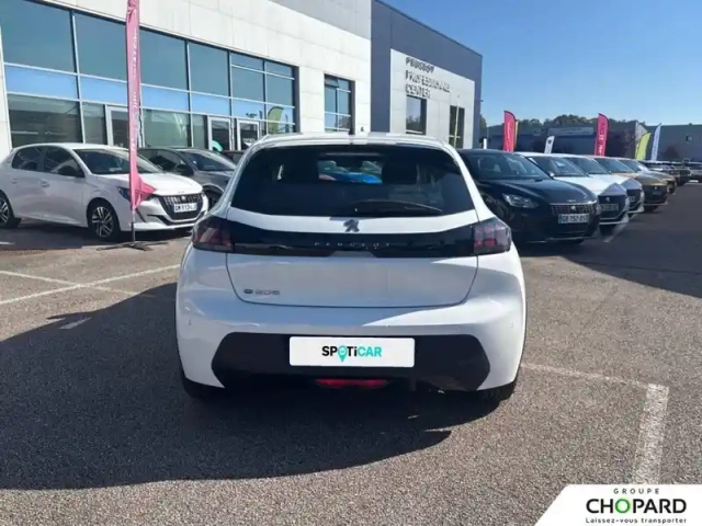 Peugeot 208 electrique 50 kwh 136 — photo 31