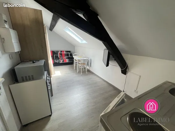 Studio 1 pièce 12 m²