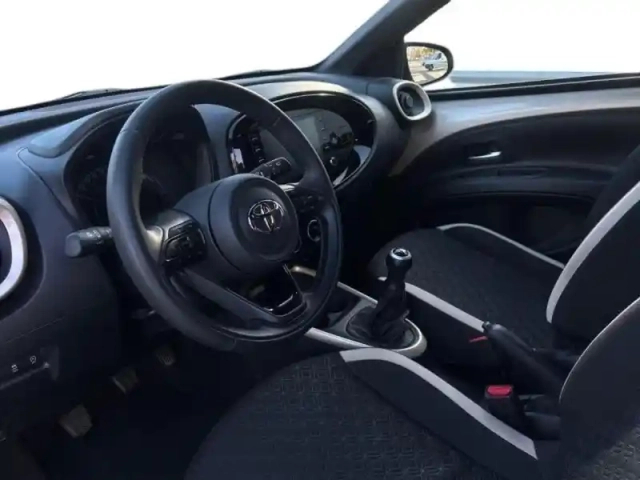 Toyota Aygo X 1.0 vvt-i 72ch design my23 — photo 14
