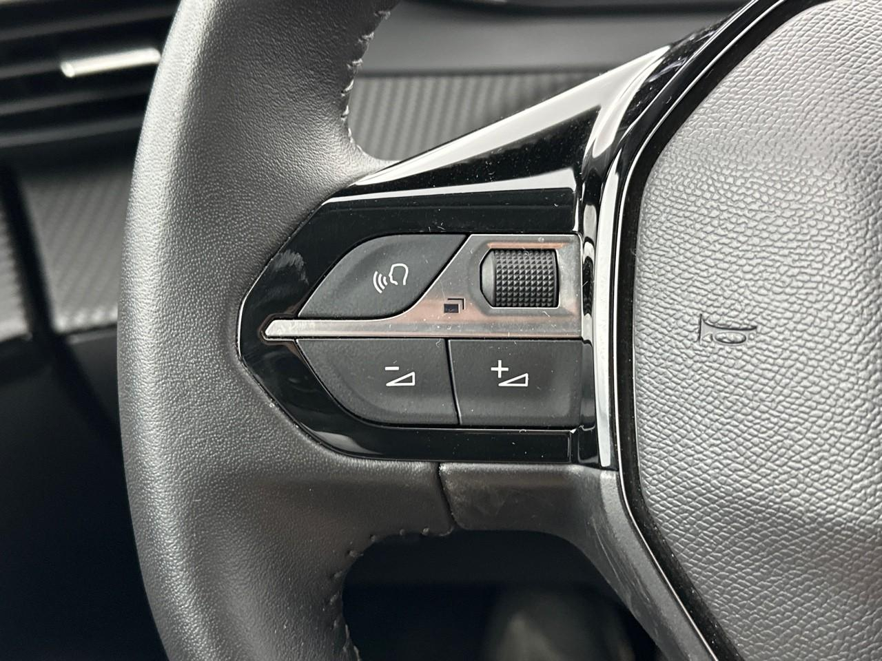 Peugeot 208 bluehdi 100 s&s bvm6 allure — photo 22