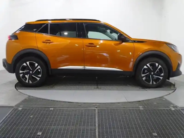 Peugeot 2008 e- 136ch roadtrip — photo 4