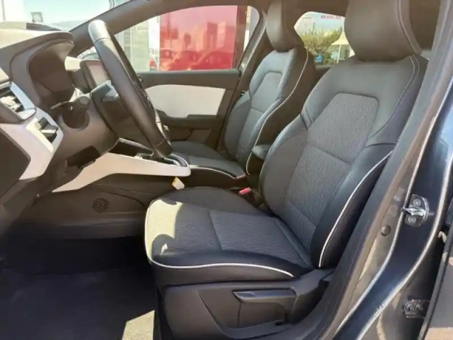 Renault Clio 1.0 tce 90ch intens -21n — photo 9