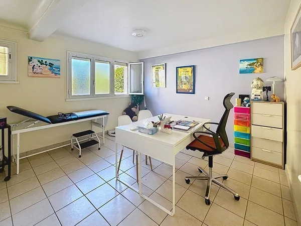Local d'activité 60 m²