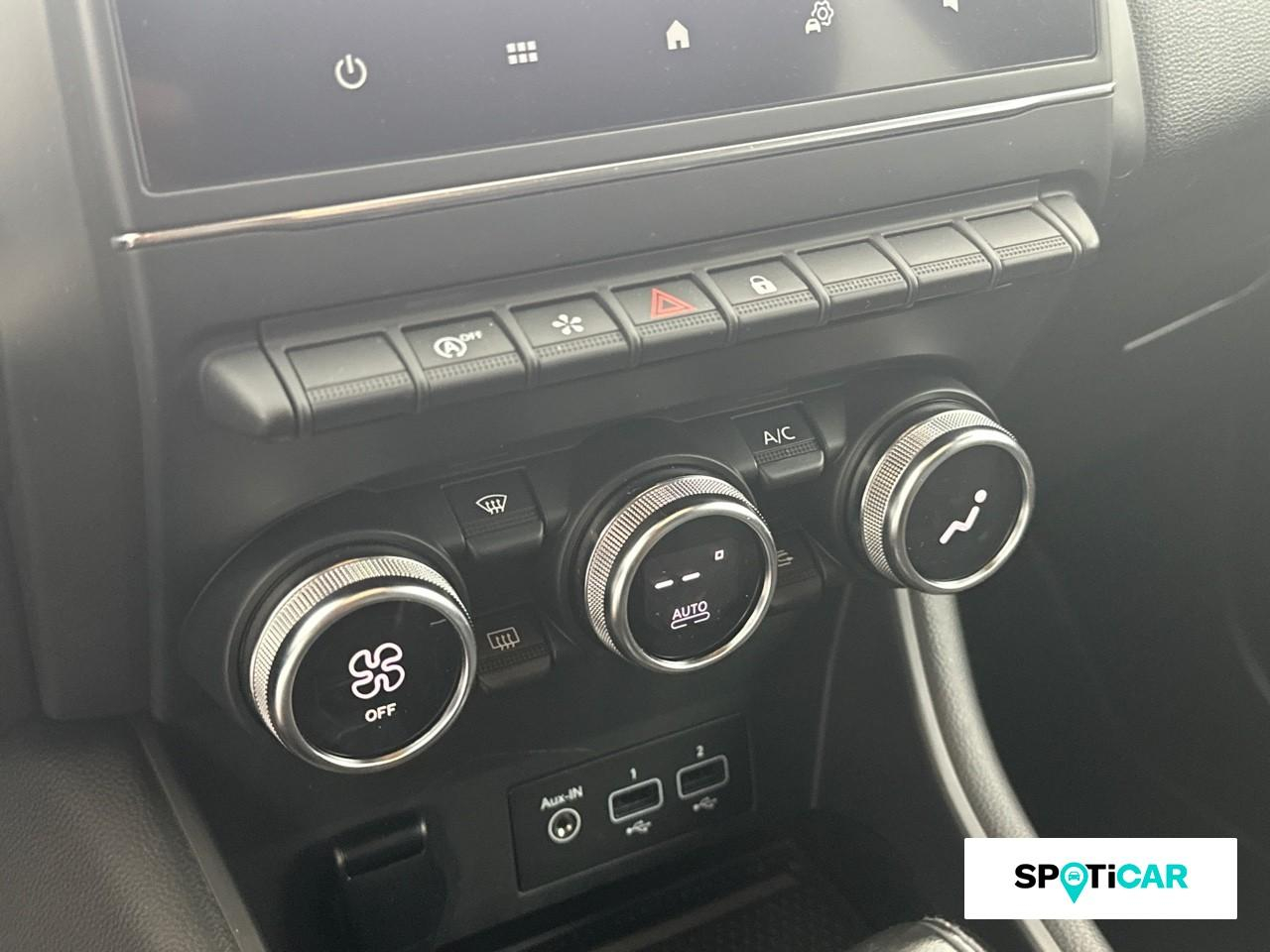 Renault Captur 1.5 blue dci 115ch intens edc — photo 15