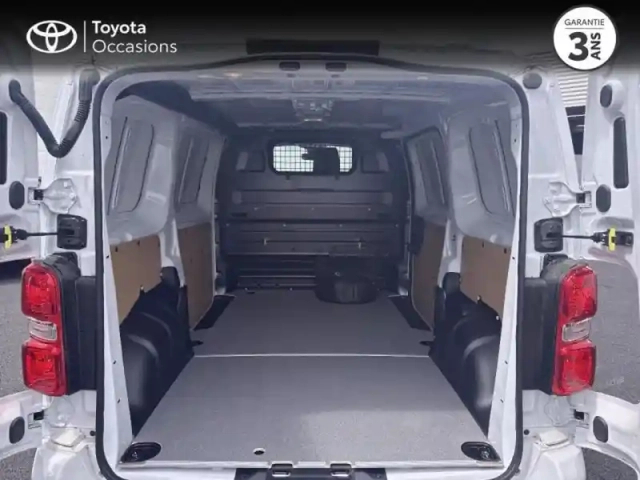 Toyota Proace medium electric 136ch 75kwh startconflook jo p24 — photo 10