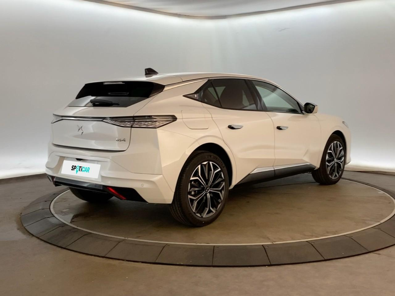 Ds Ds 4 bluehdi 130 eat8 etoile - alcantara — photo 7