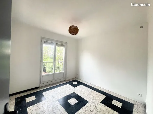 Appartement P1 Proche Luma