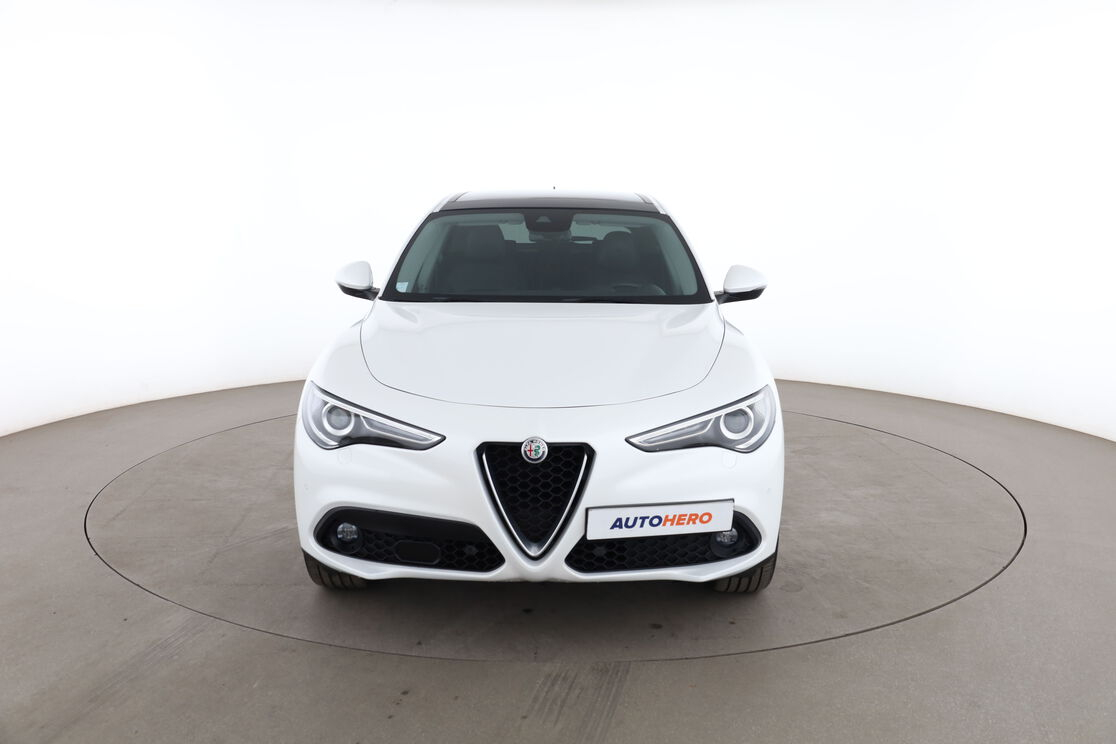 Alfa Romeo Stelvio 2.2 Diesel Q4 Super AT8 — photo 8