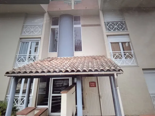Studio 1 pièce 17 m²