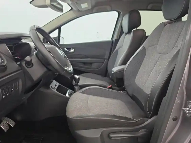 Renault Captur tce 120 energy — photo 34
