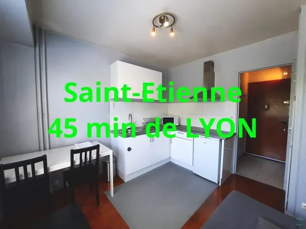 Studio 1 pièce 14 m²