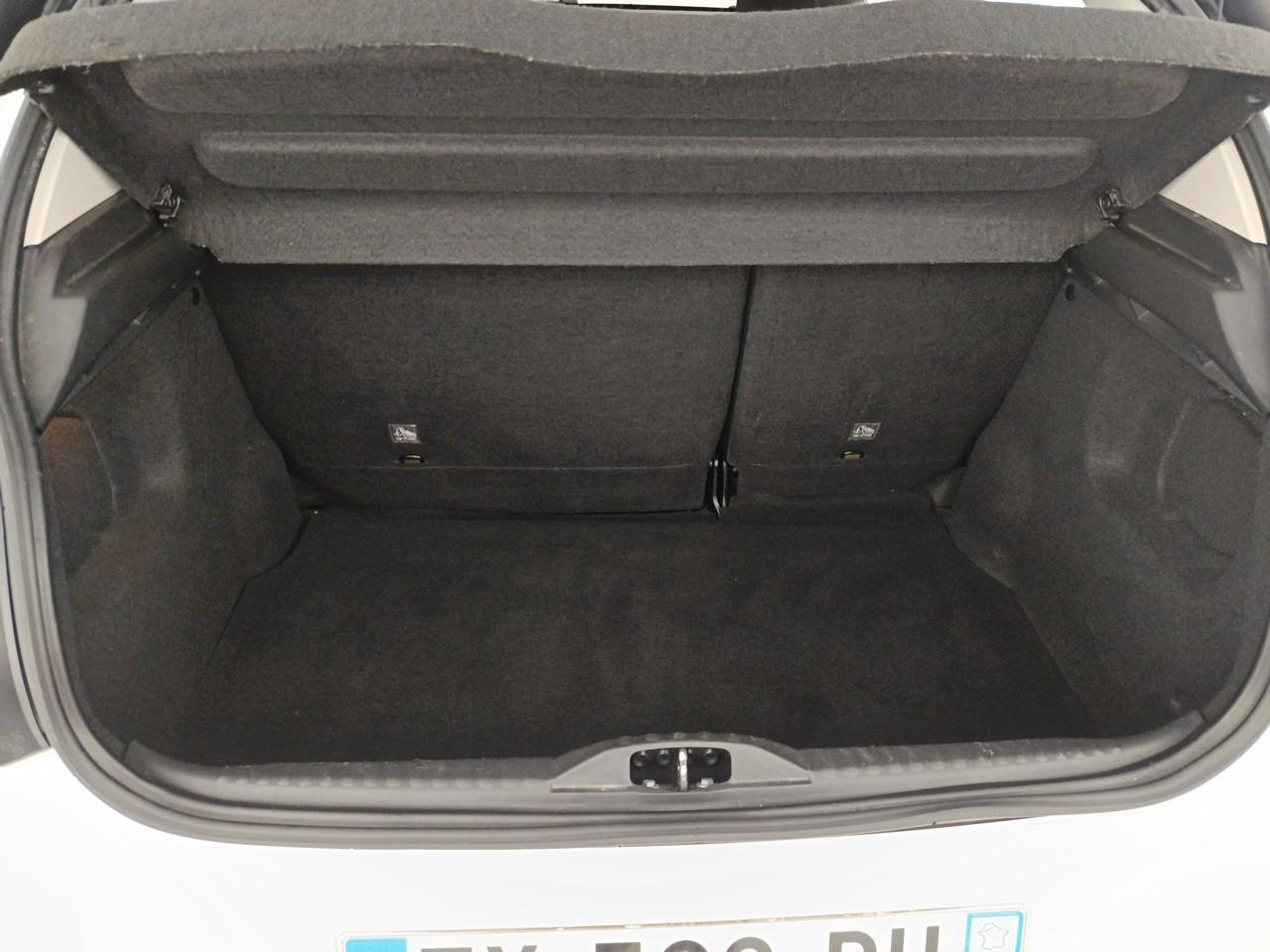 Citroën C3 puretech 110 s&s eat6 shine — photo 6