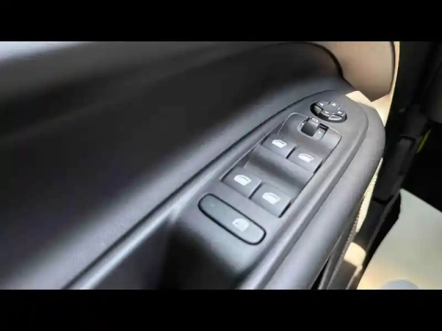 Jeep Avenger 1.2 turbo t3 100ch altitude — photo 14