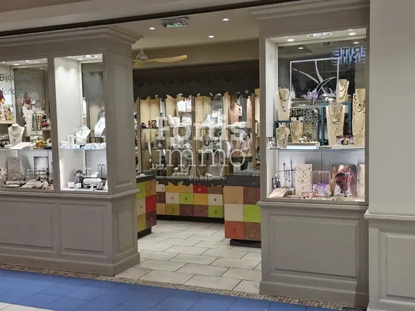 MARSEILLE 13 - FONDS DE COMMERCE - BOUTIQUE BIJOUTERIE