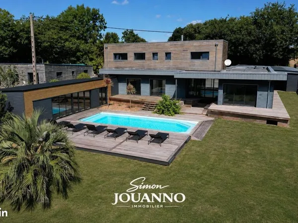 Villa 5 pièces 200 m²