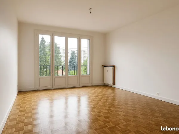Apparemment T3 avec garage