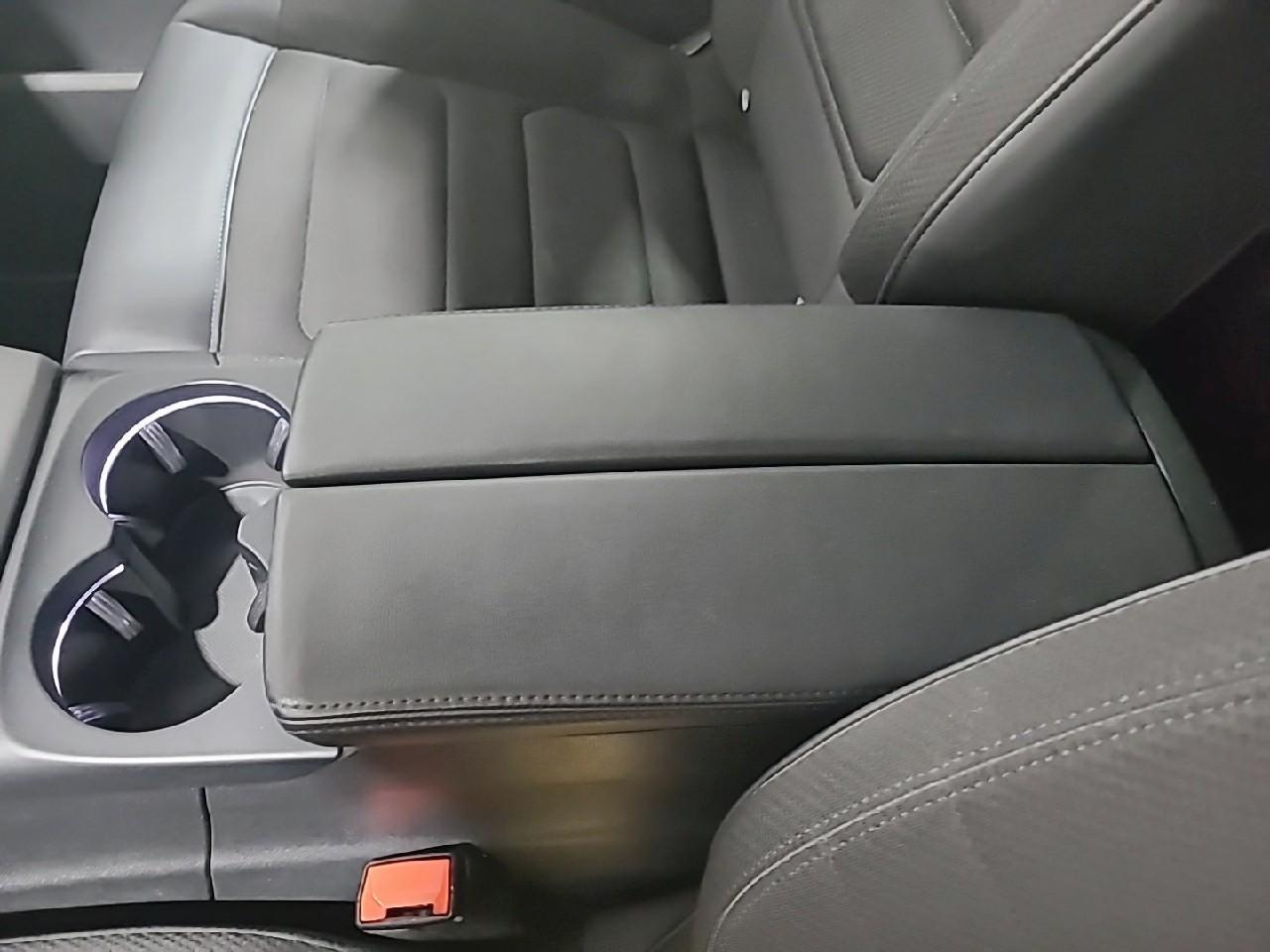 Citroën C5 Aircross bluehdi 130 s&s eat8 c-series — photo 20