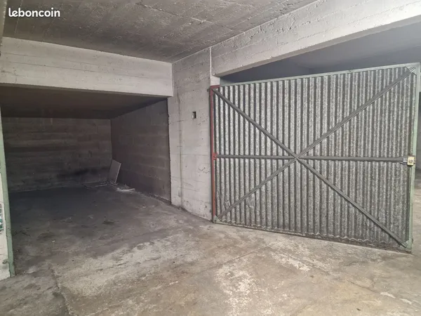 Box situé place Marcel Sembat