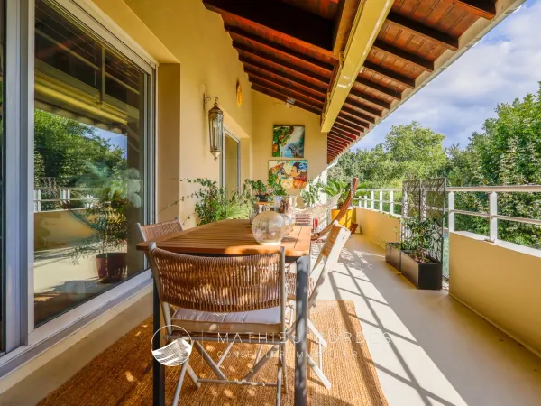 Appartement 4 pièces 163 m²