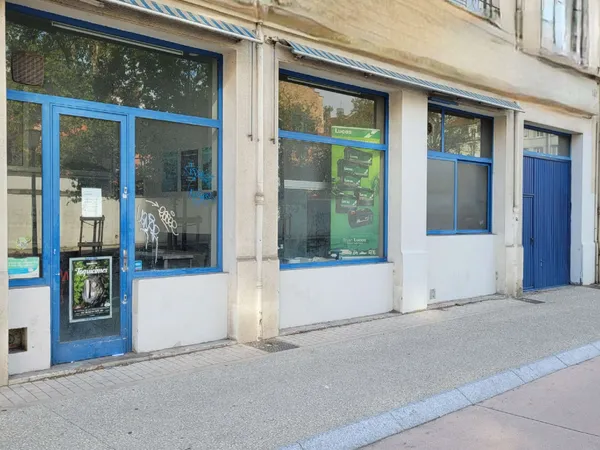 A louer atelier 110m² métro Garibaldi Lyon 3e