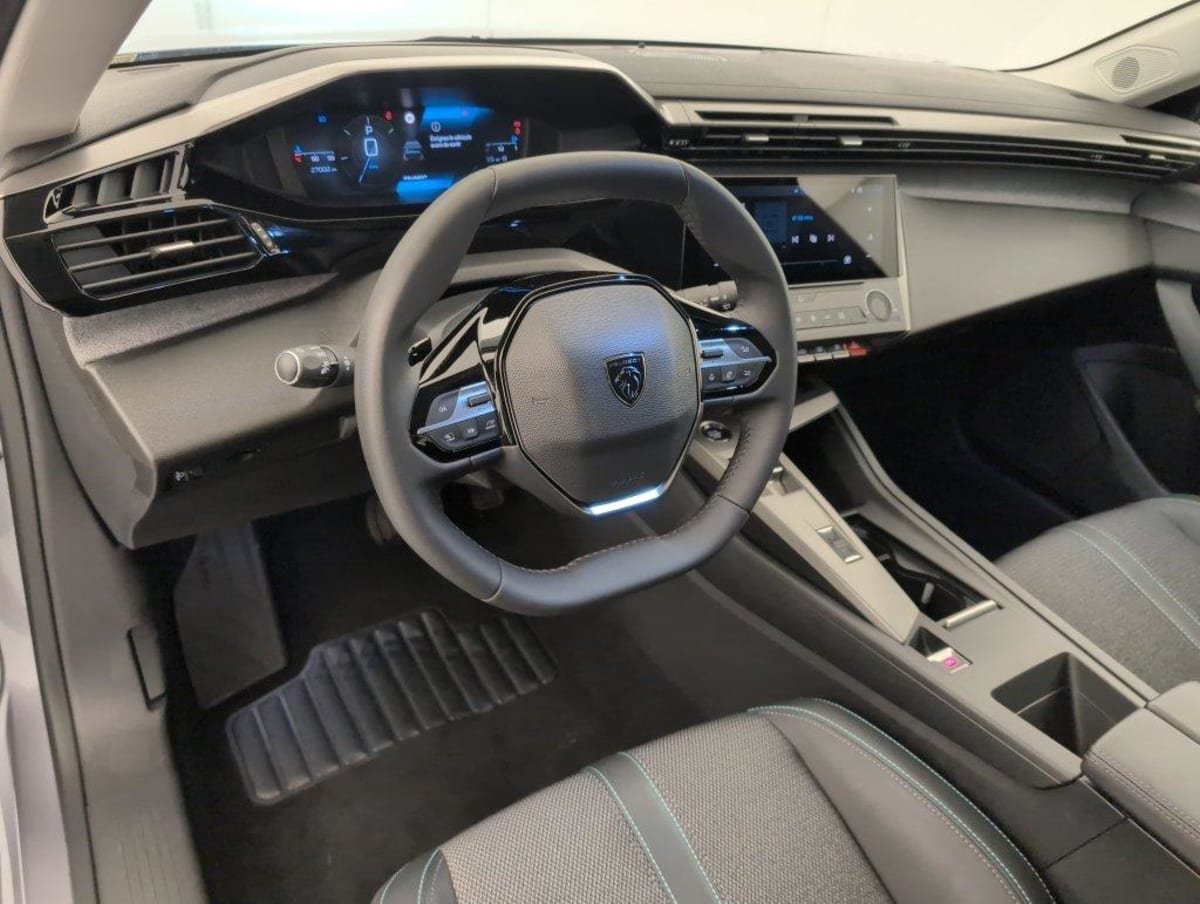 Peugeot 308 — photo 15