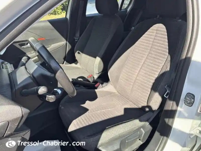 Peugeot 208 puretech 75 s&amp;s bvm5 active business — photo 4