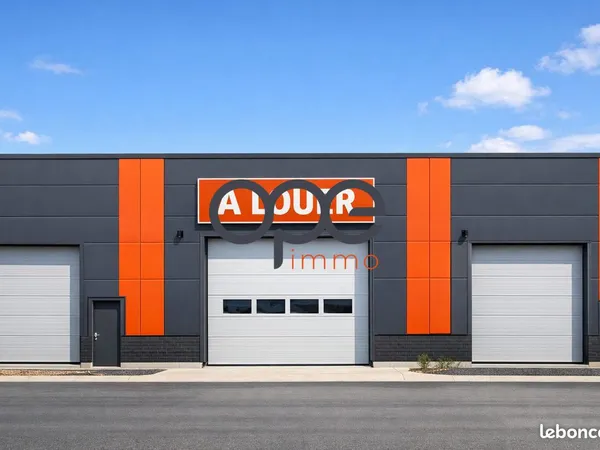 Local 1635 m² Plaisir