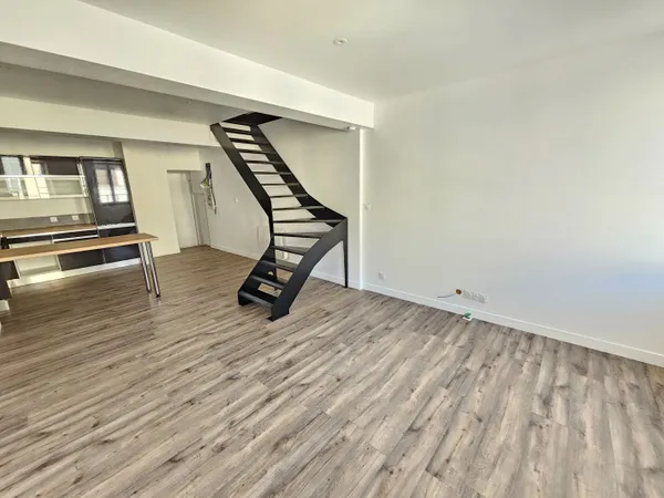 Appartement 2 pièces 63 m²