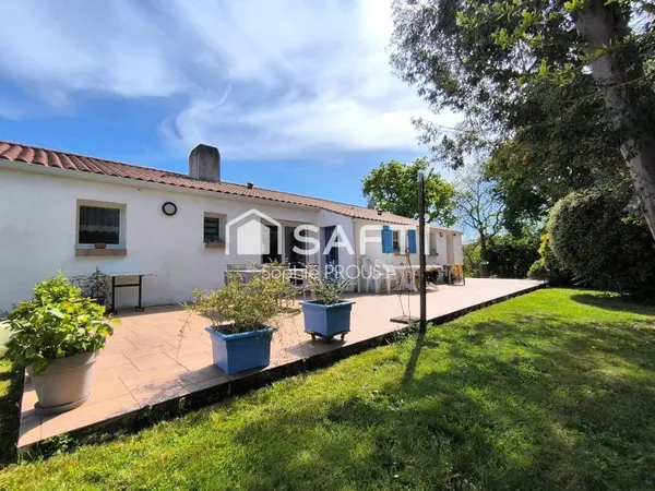 Maison de plain-pied 3 chambres dans un écrin de verdure