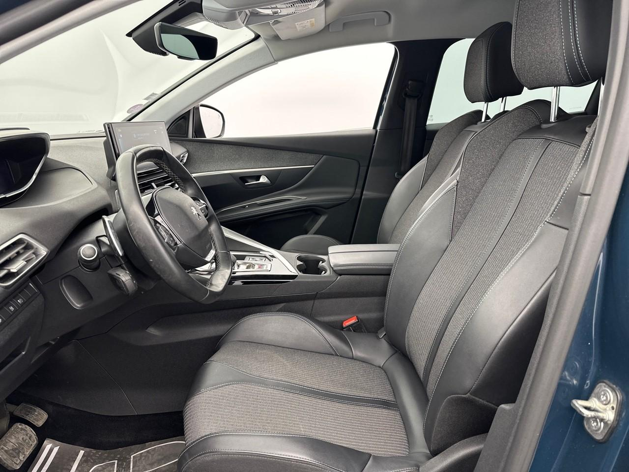 Peugeot 3008 hybrid 225 e-eat8 allure pack — photo 9