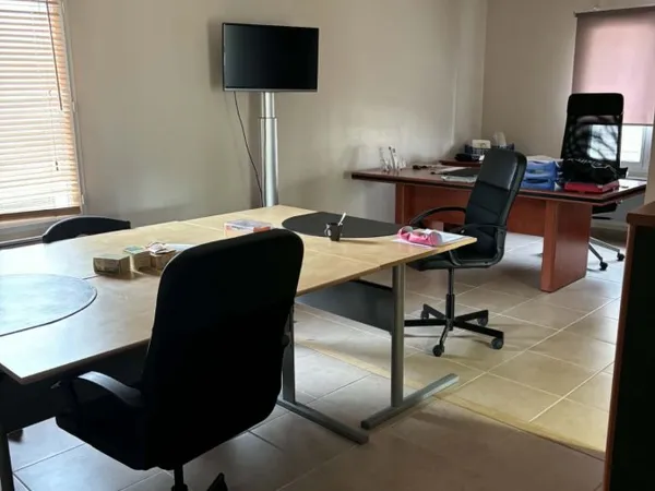Local commercial 72 m²