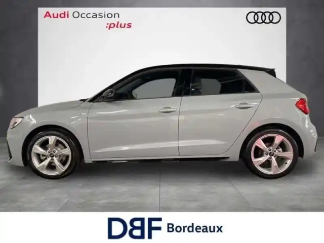 Audi A1 30 tfsi 110 ch s tronic 7 s line — photo 2