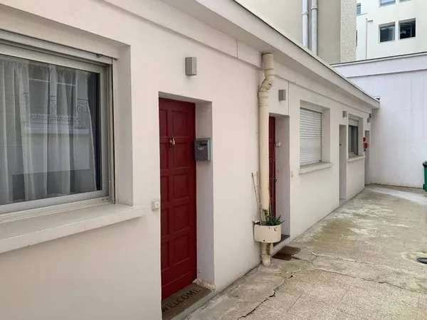 Studio 1 pièce 18 m²