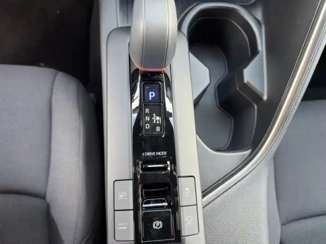 Toyota C-Hr 2.0 phev 225 design ng hybride recharge — photo 15