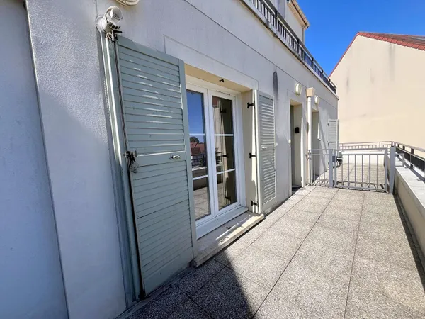 Appartement semi-meublé avec garage et parking ? Méru 2 pièce(s) 41.41 m2