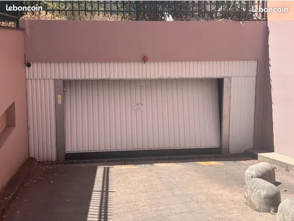 A VENDRE Place de parking Villeurbanne