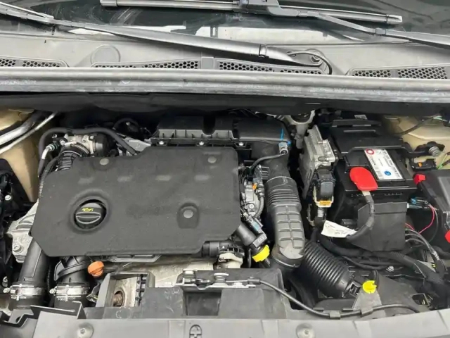 Citroën Berlingo taille m bluehdi 130 s&amp;s eat8 — photo 33