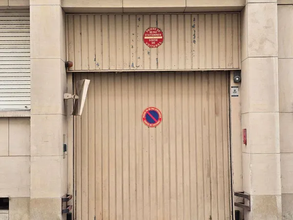 Parking 12 m²