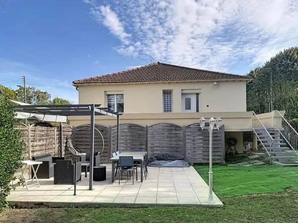 Maison de Plain-Pied à Fontenay St Père