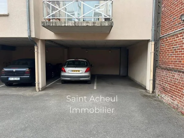 Garage et parking Location Amiens 12300€