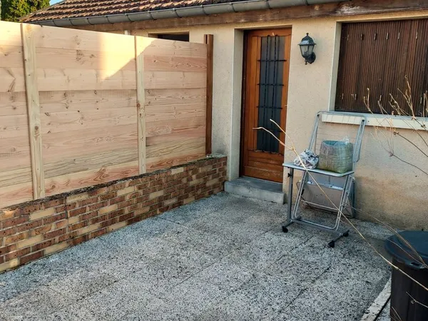 F2 Romilly-sur-Seine, coeur,jardin idéal retraité
