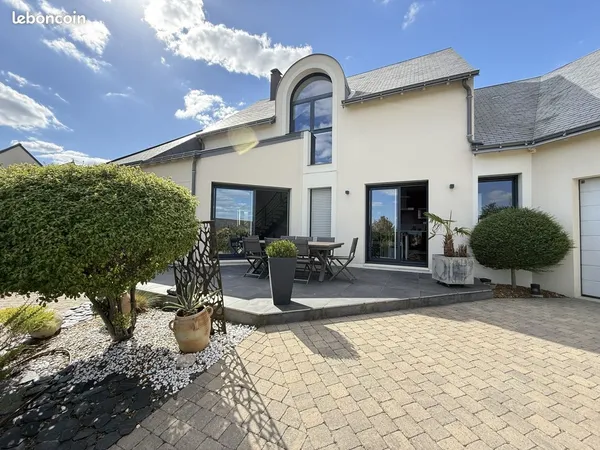 Propriété 5 pièces 160 m²