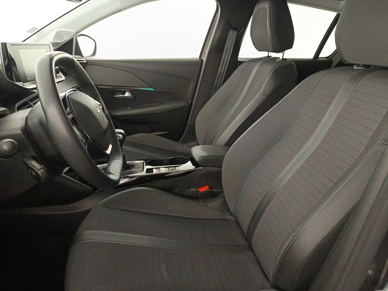 Peugeot 208 puretech 100 s&s bvm6 allure — photo 9