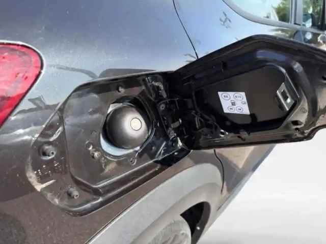 Dacia Sandero 1.0 tce 90ch expression — photo 10