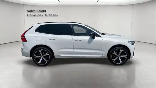 Volvo Xc60 t6 recharge awd 253 ch + 145 ch geartronic 8 — photo 3