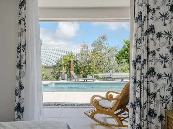 Bellemène Canot : Une villa où l'on pose ses valises, pas ses