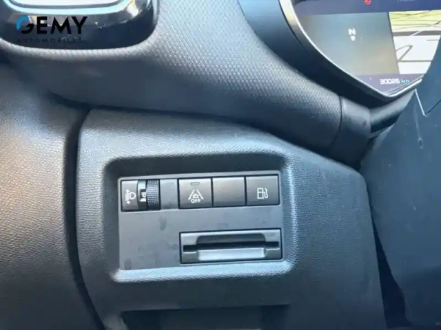 Citroën C5 Aircross hybride rechargeable 180 e-eat8 — photo 35
