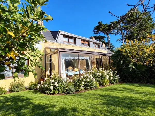 Maison 8 pièces 130 m²
