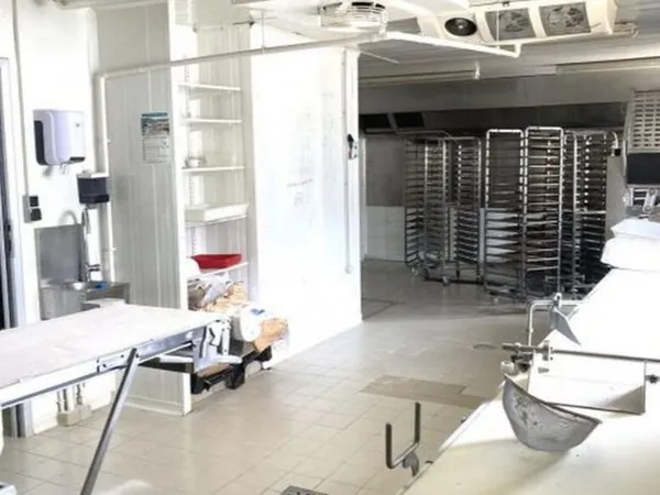 Local commercial : laboratoire alimetaire